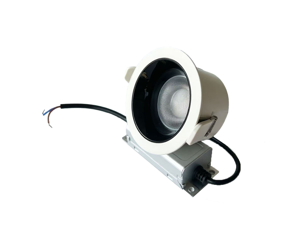 LED嵌入式防水筒灯